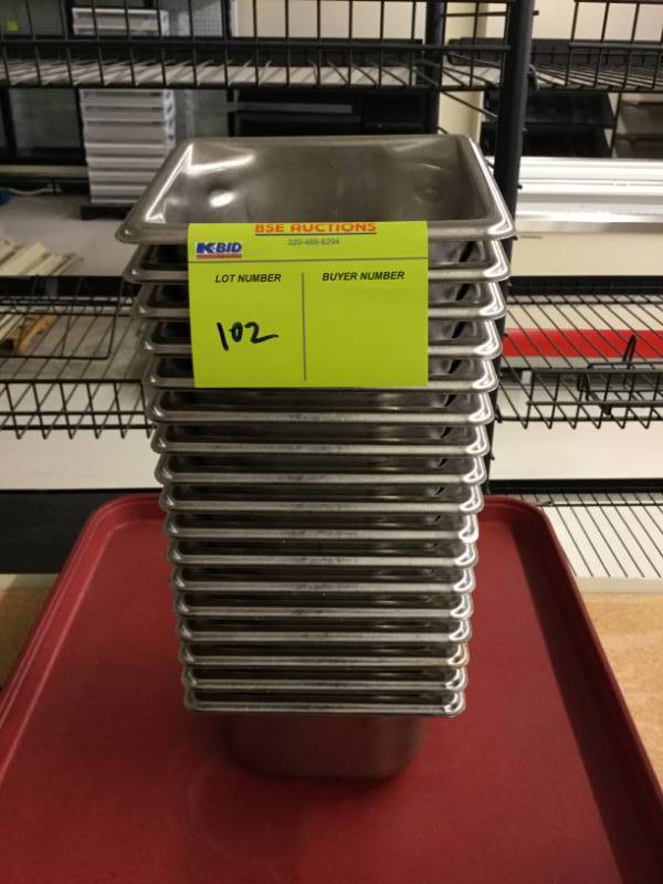 lot 102 image: Food Pans