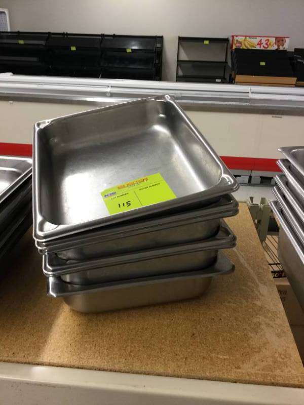 lot 115 image: Food Pans