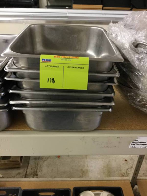 lot 118 image: Food Pans