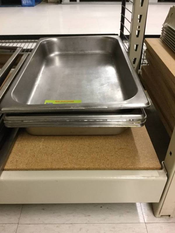 lot 139 image: Food Pans