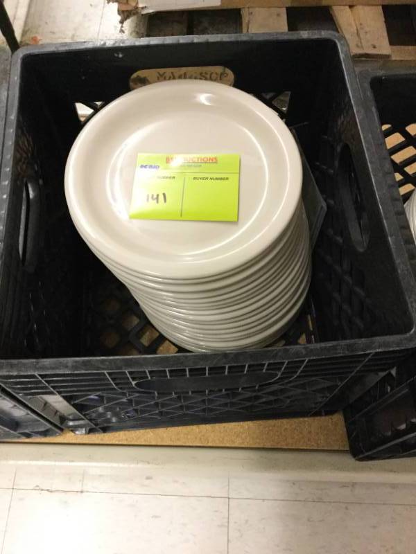 lot 141 image: Dinner Plates