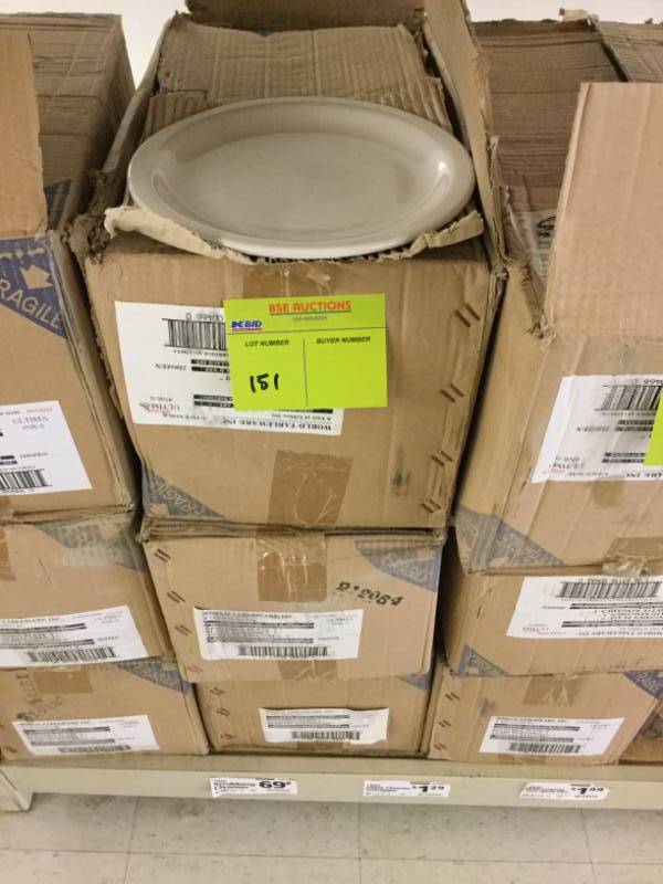 lot 151 image: Dinner Plates