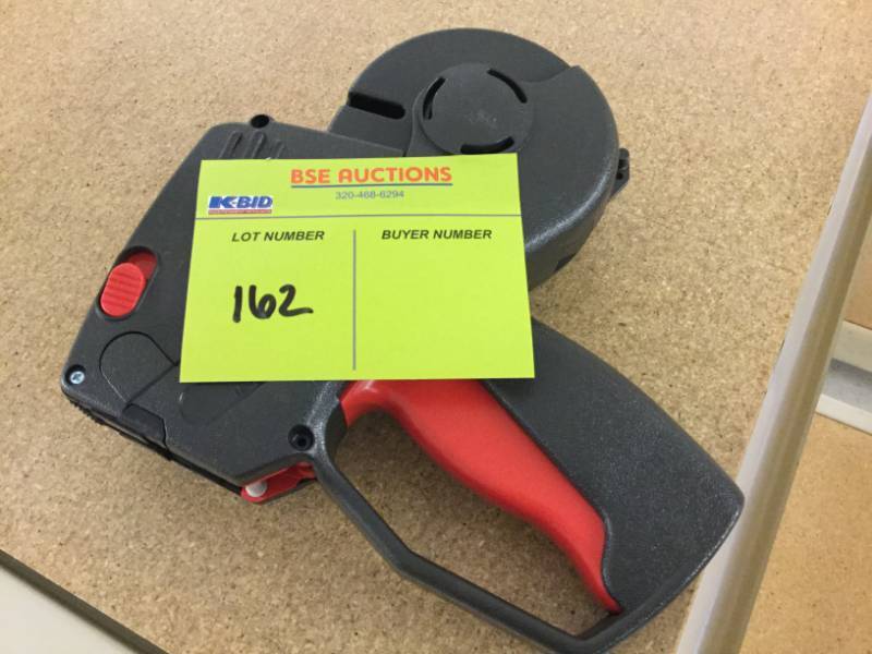 lot 162 image: Price Tag Gun