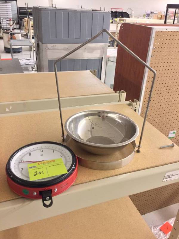 lot 201 image: Hanging Scale