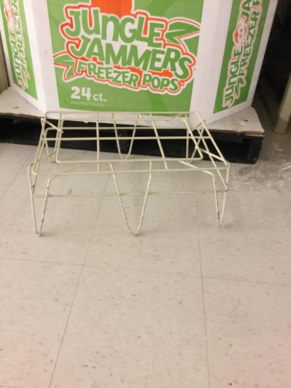 lot 222 image: Misc Wire Dump Display Racks WAdjustible Bottom