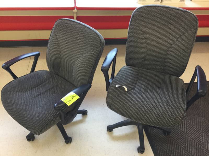 lot 244 image: 2 Roller Chairs