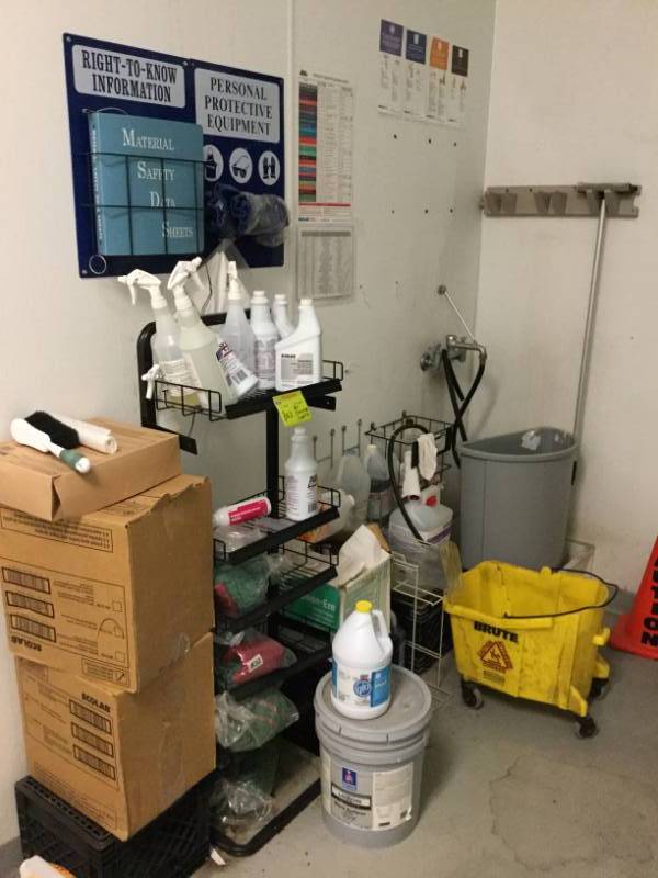lot 303 image: ALL CLEANING SUPPLIES