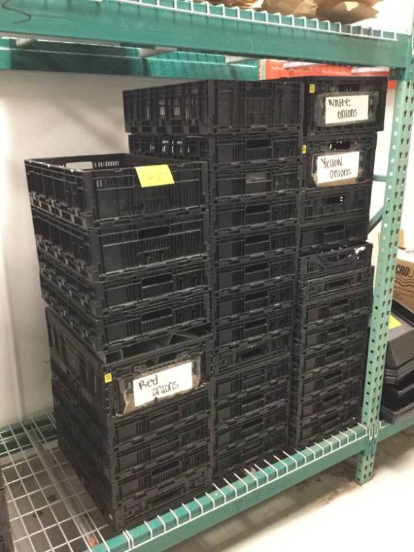 lot 320 image: 34&nbspMisc Display Baskets