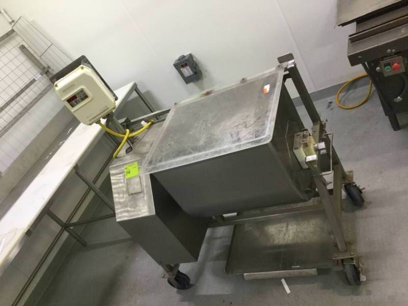 lot 348 image: Commercial Meat Mixer