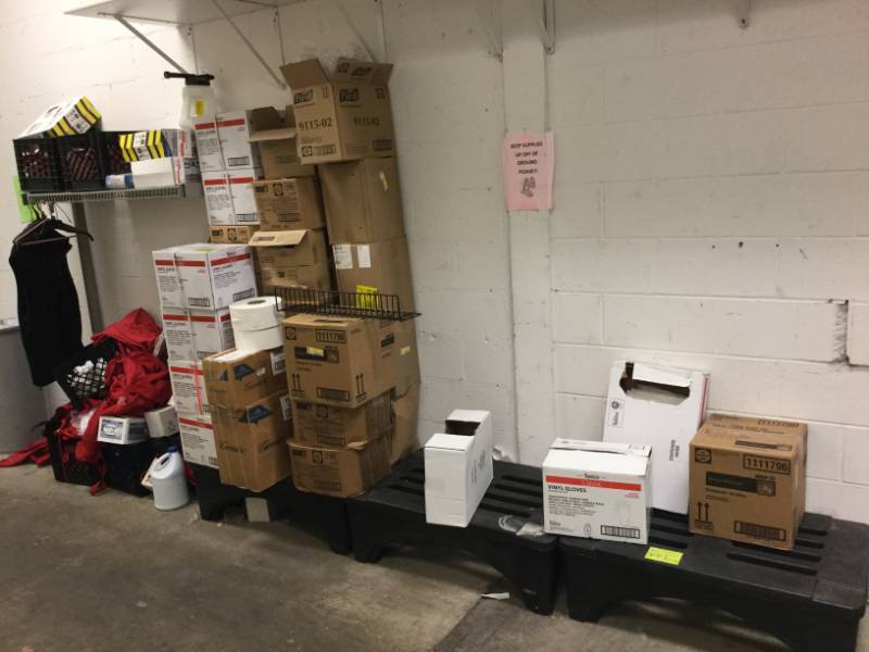 lot 355 image: ALL CLEANING SUPPLIES