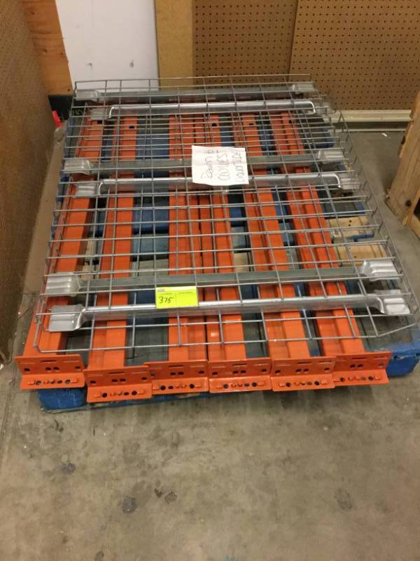 lot 375 image: Misc Pallet Racking
