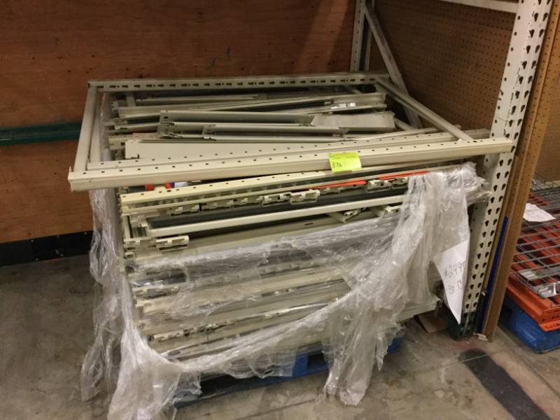 lot 376 image: Adjustable Racking