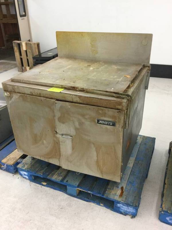 lot 528 image: Gas Donut Fryer