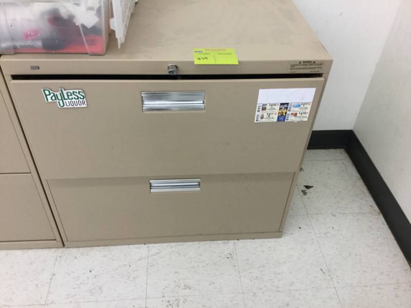lot 535 image: 2 - Door File Cabinet