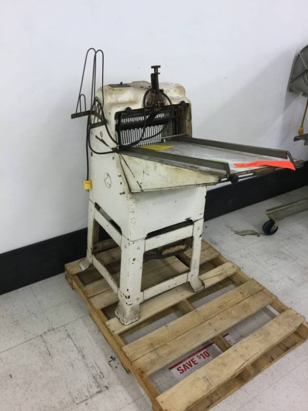 lot 553 image: Oliver Bread Slicer