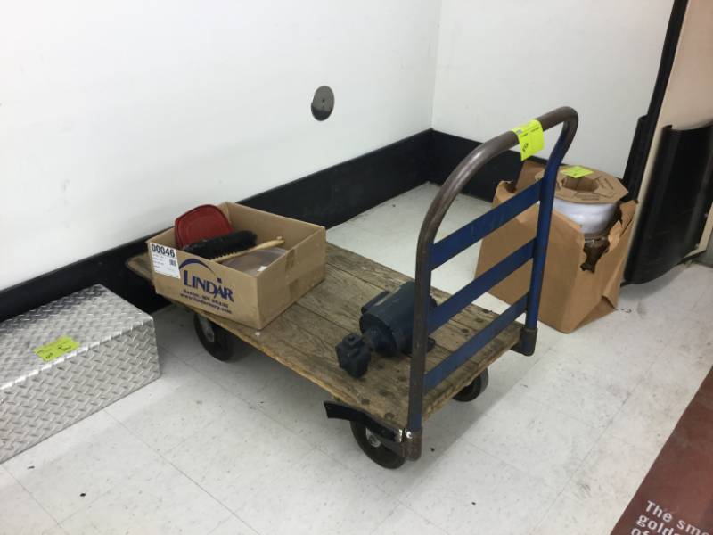 lot 556 image: Utility Cart