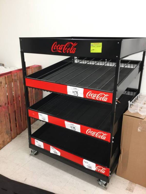 lot 570 image: 2 - Liter Pop Display Stand