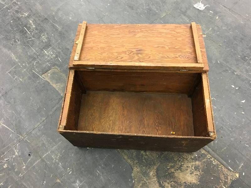 lot 158 image: Wooden Crate