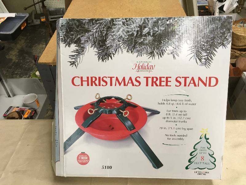 lot 33 image: Christmas Tree Stand