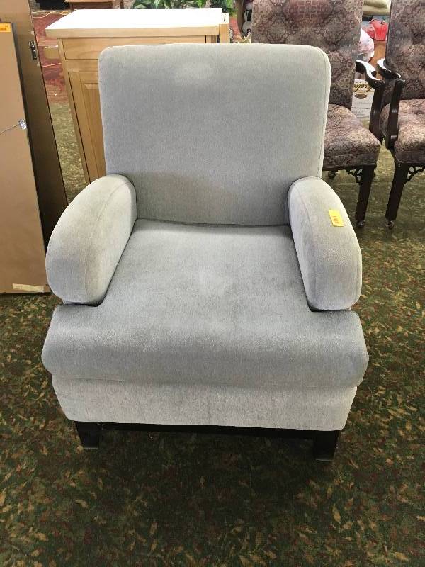 lot 172 image: Green Sofa Chair
