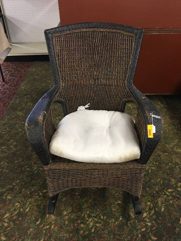 lot 173 image: Rocking Chair