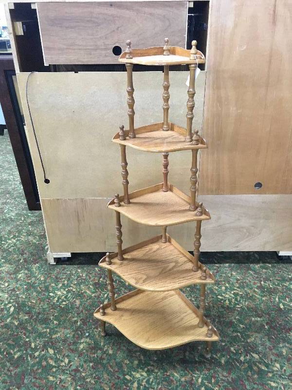 lot 178 image: Corner Triangular Shelf