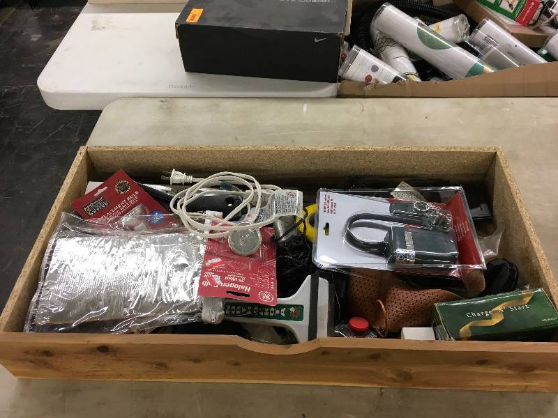 lot 181 image: Misc Items