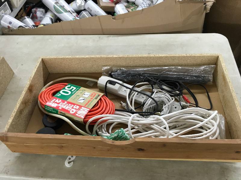 lot 182 image: Extension Cords & Power Cords