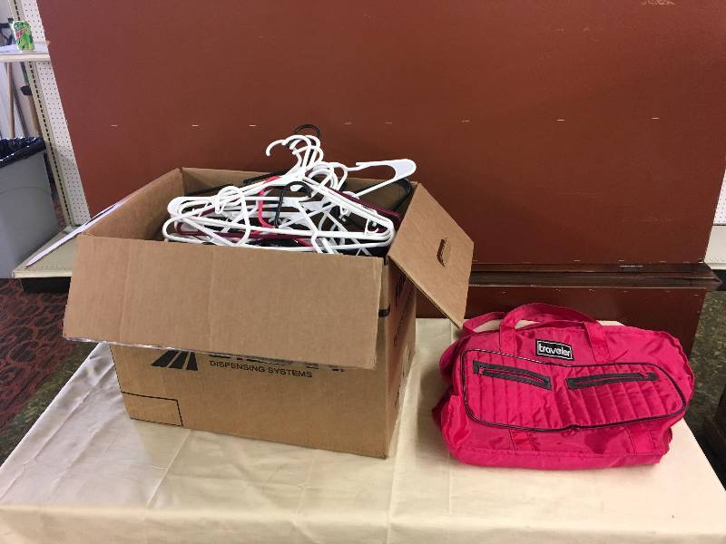 lot 186 image: Hangers & Traveling Bag