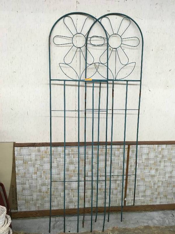 lot 61 image: Garden Art