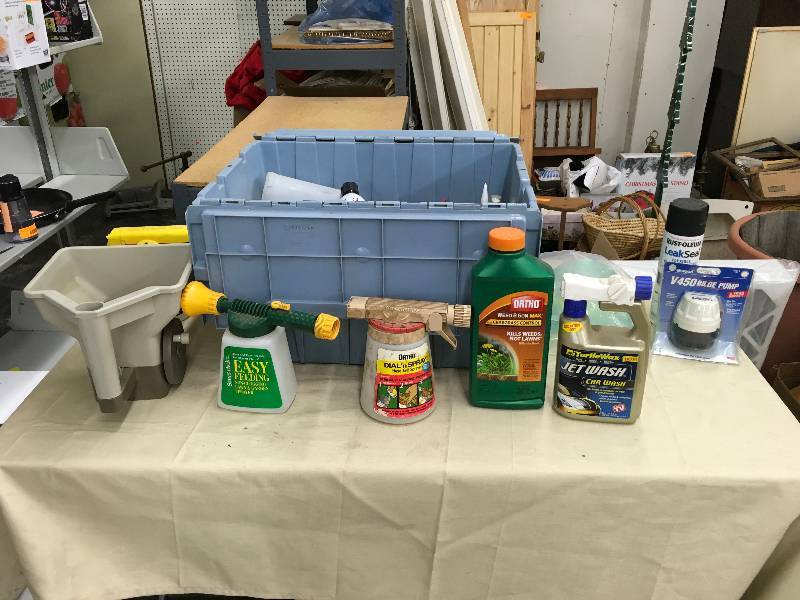 lot 66 image: Misc Chemicals & Outdoor Equipment
