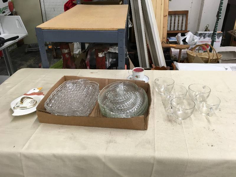 lot 76 image: Glass Plates & Cup