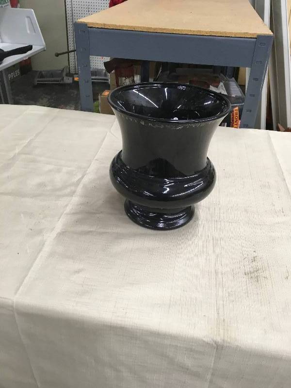 lot 86 image: Bowl Full Of Bolts