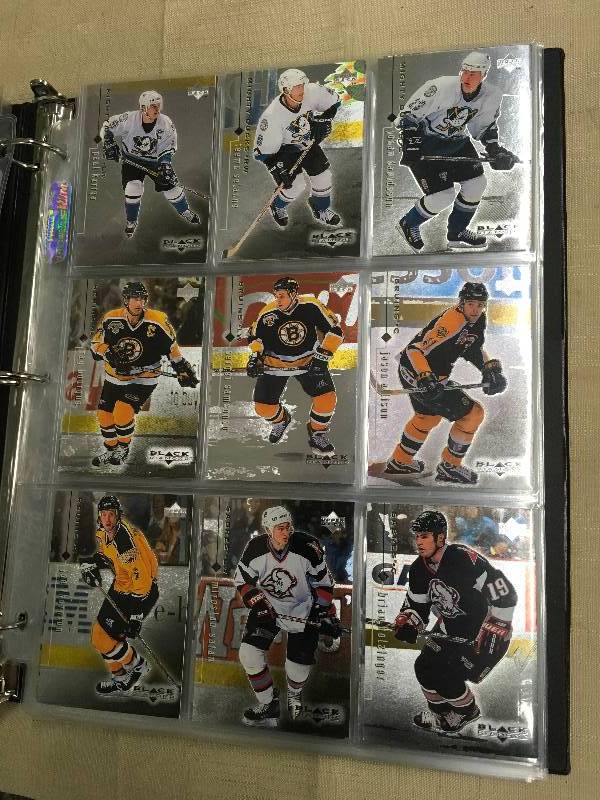 lot 111 image: Hockey Cards Album