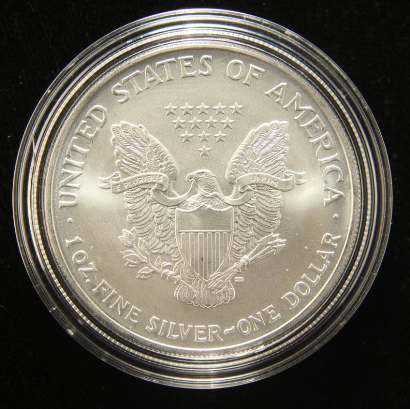 2004 AMERICAN SILVER EAGLE 1 TROY OZ. .999 FINE SILVER IN AIRTITE