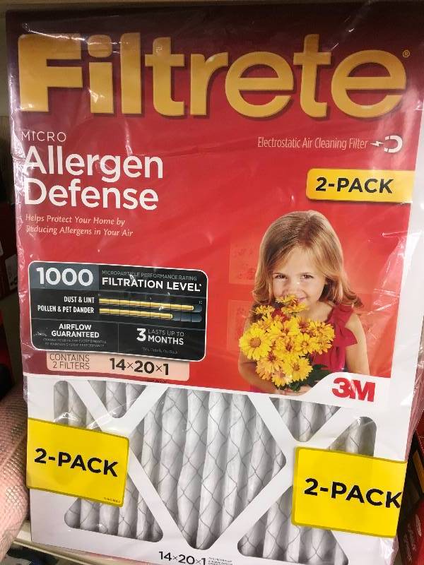 lot 3 image: Filtrete 14x20x1 2 Pack Air Filters, Retail $35.00