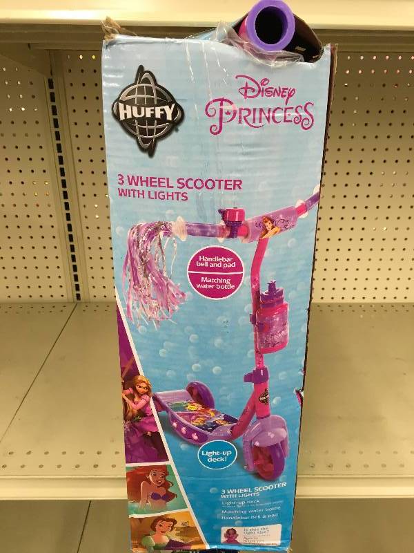 lot 10 image: Huffy Disney Princess 3 Wheel Scooter, Retail $39.99