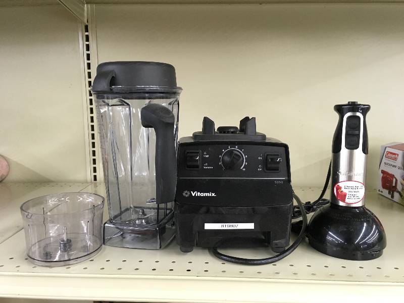 lot 67 image: Vitamix Blender, Retail $449.99