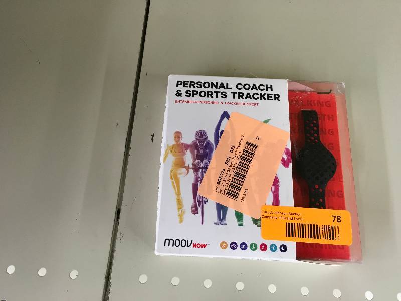 lot 78 image: Moov Now Personal Coach & Sports Tracker, Retail $39.99