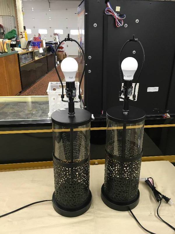lot 80 image: 2Pk Lamps,Retail $69.99