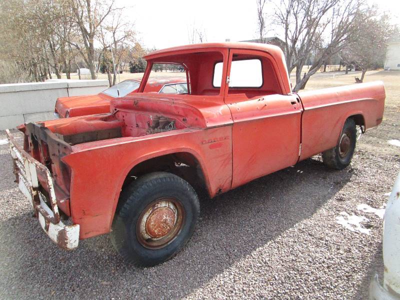 lot 4 image: Dodge Pickup