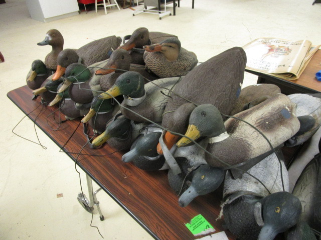 lot 139 image: DUCK DECOYS