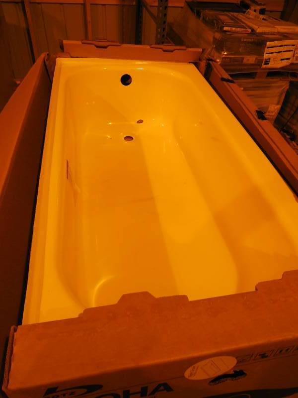 lot 2 image: Bootz Industries Aloha 60 in. Right Drain Rectangular Alcove Soaking Bathtub in White