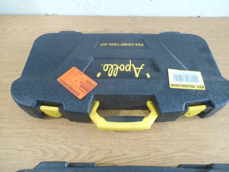 lot 8 image: Apollo Multi-Head PEX Crimp Tool Kit
