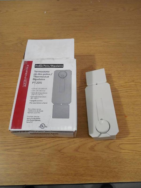 lot 50 image: Fahrenheat Non-Programmable Unit-Mounted Baseboard Thermostat