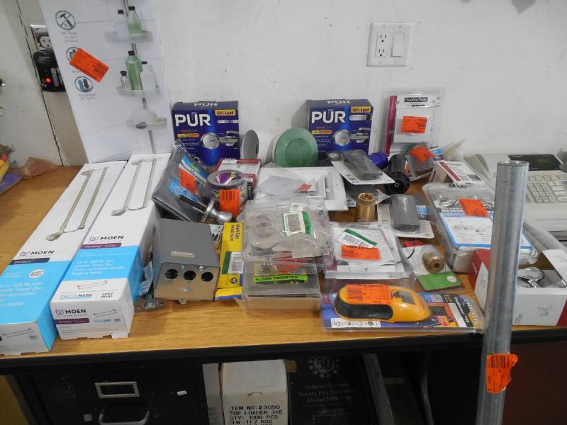 lot 57 image: ASSORTED HANDYMAN LOT