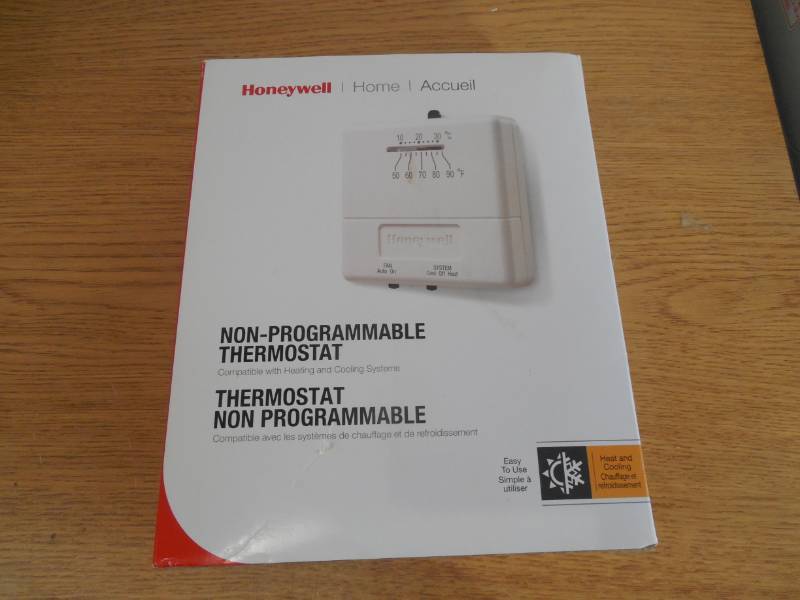 lot 122 image: Economy HeatCool Manual Thermostat