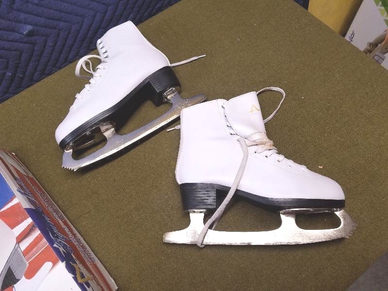 Girls American Figure Skates