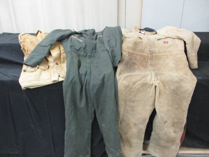 lot 43 image: Used carharts and coveralls but they still work 4648