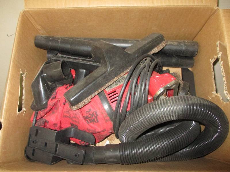 lot 64 image: Vaccuum with varitey of hose pieces